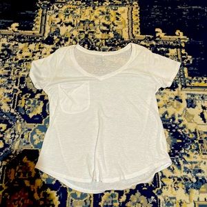 Z Supply V neck T shirt